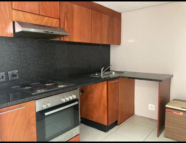 1 BEDROOM APARTMENT FOR SALE IN POINT WATERFRONT